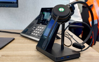 foto van telefoonheadset op een bureau