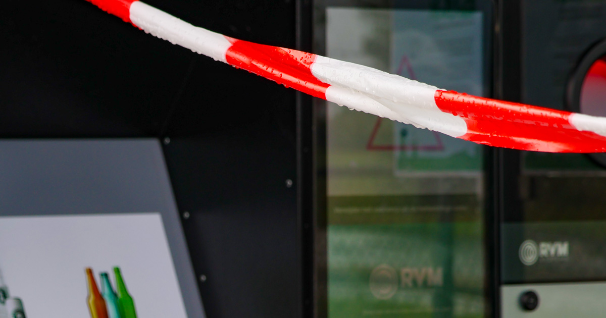 roodwit lint bij statiegeldbulkmachine